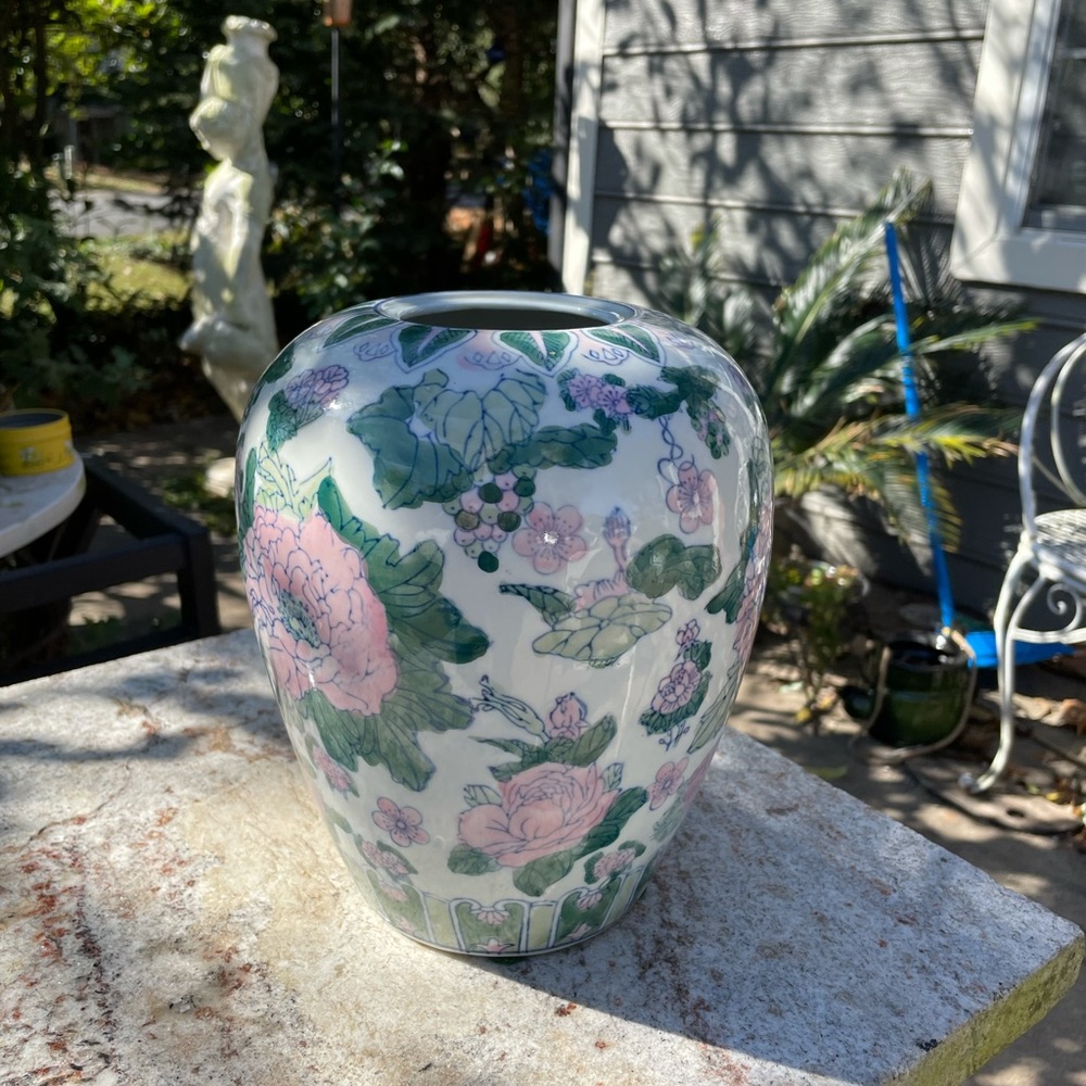 Chinese vase with peony porcelain